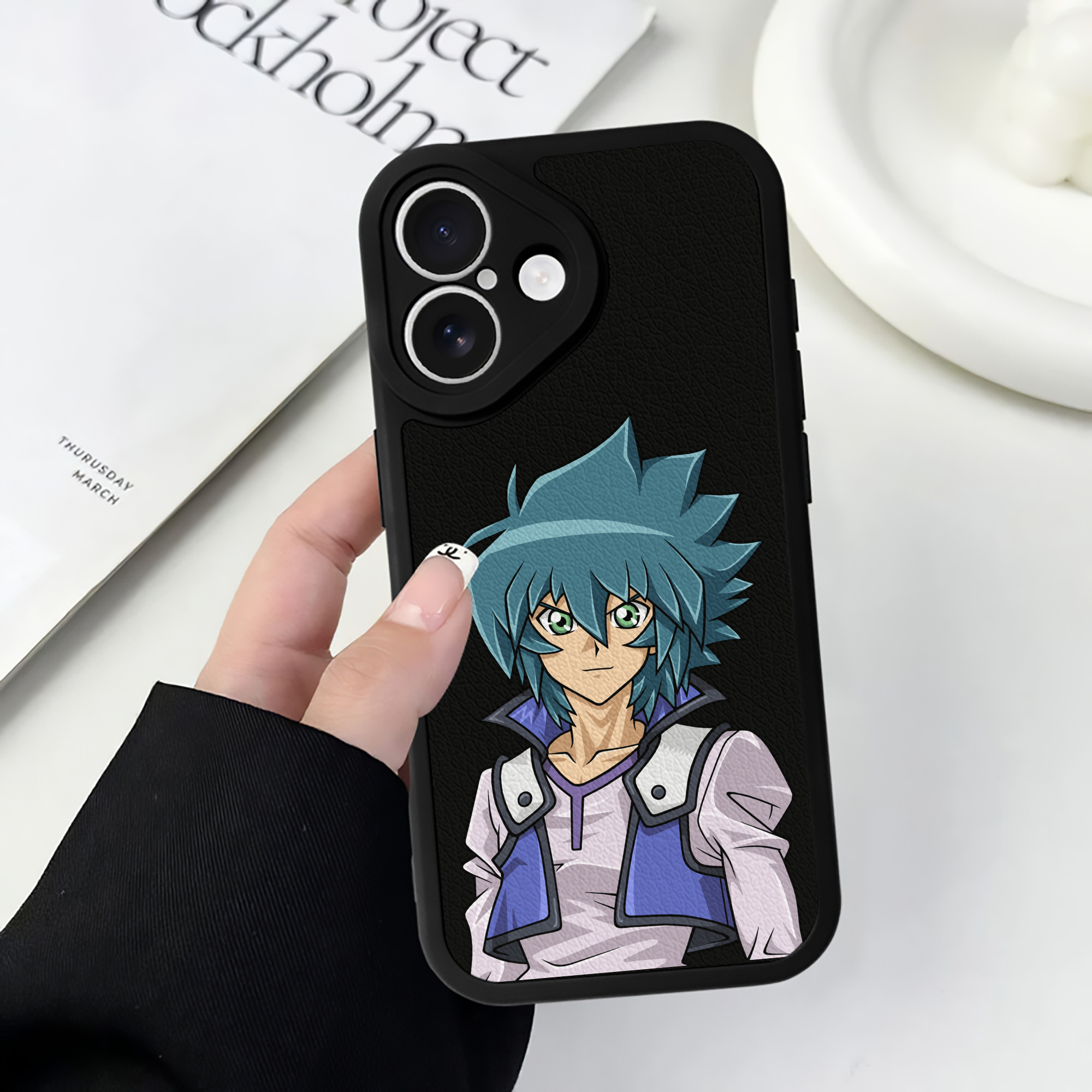 遊☆戯☆王 Yu-Gi-Oh! 【iPhone 16シリーズ対応】シリコンスマホケース（レザー調） 材質：シリコン